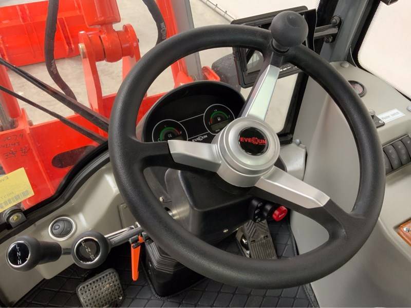 Wheel loader yard loader EVERUN model ER 08 4WD