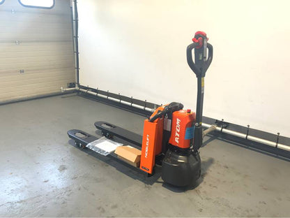 Electric pallet truck Noblelift PTE15Q 24V 20Ah, load capacity 1,500 kg, fork length 1,150 mm