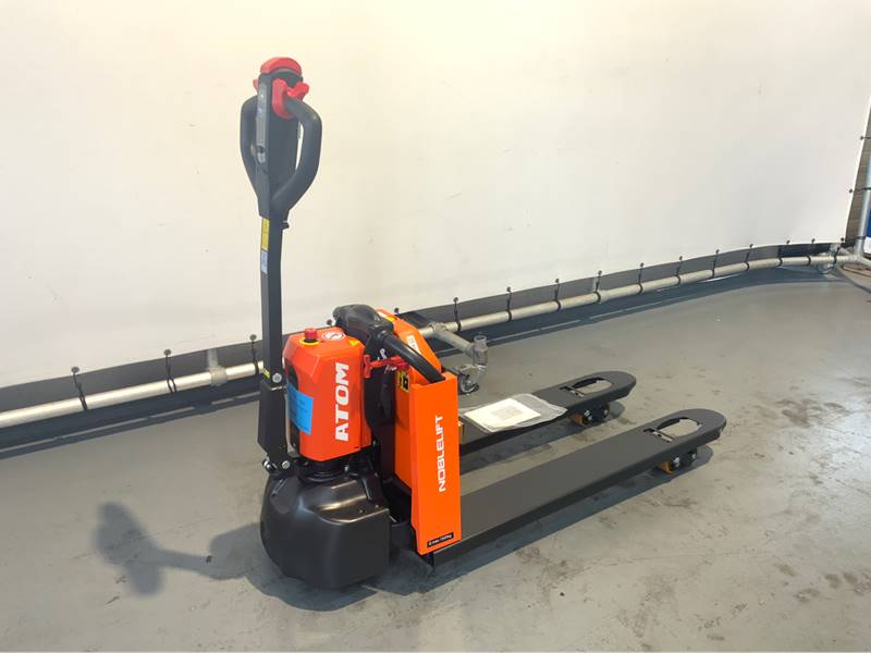 Electric pallet truck Noblelift PTE15Q 24V 20Ah, load capacity 1,500 kg, fork length 1,150 mm