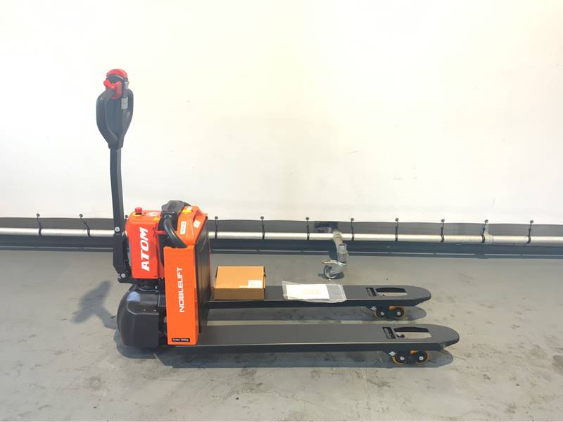 Electric pallet truck Noblelift PTE15Q 24V 20Ah, load capacity 1,500 kg, fork length 1,150 mm