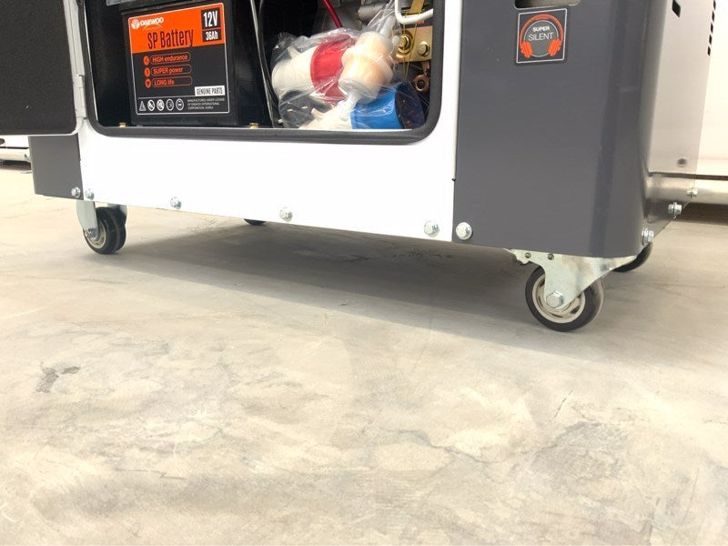 8.1kvA power generator / emergency power Daewoo DDAE10500DSE-3G - diesel