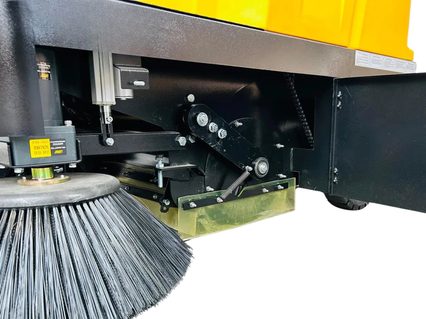 KM80-PRO Ride-on Sweeper