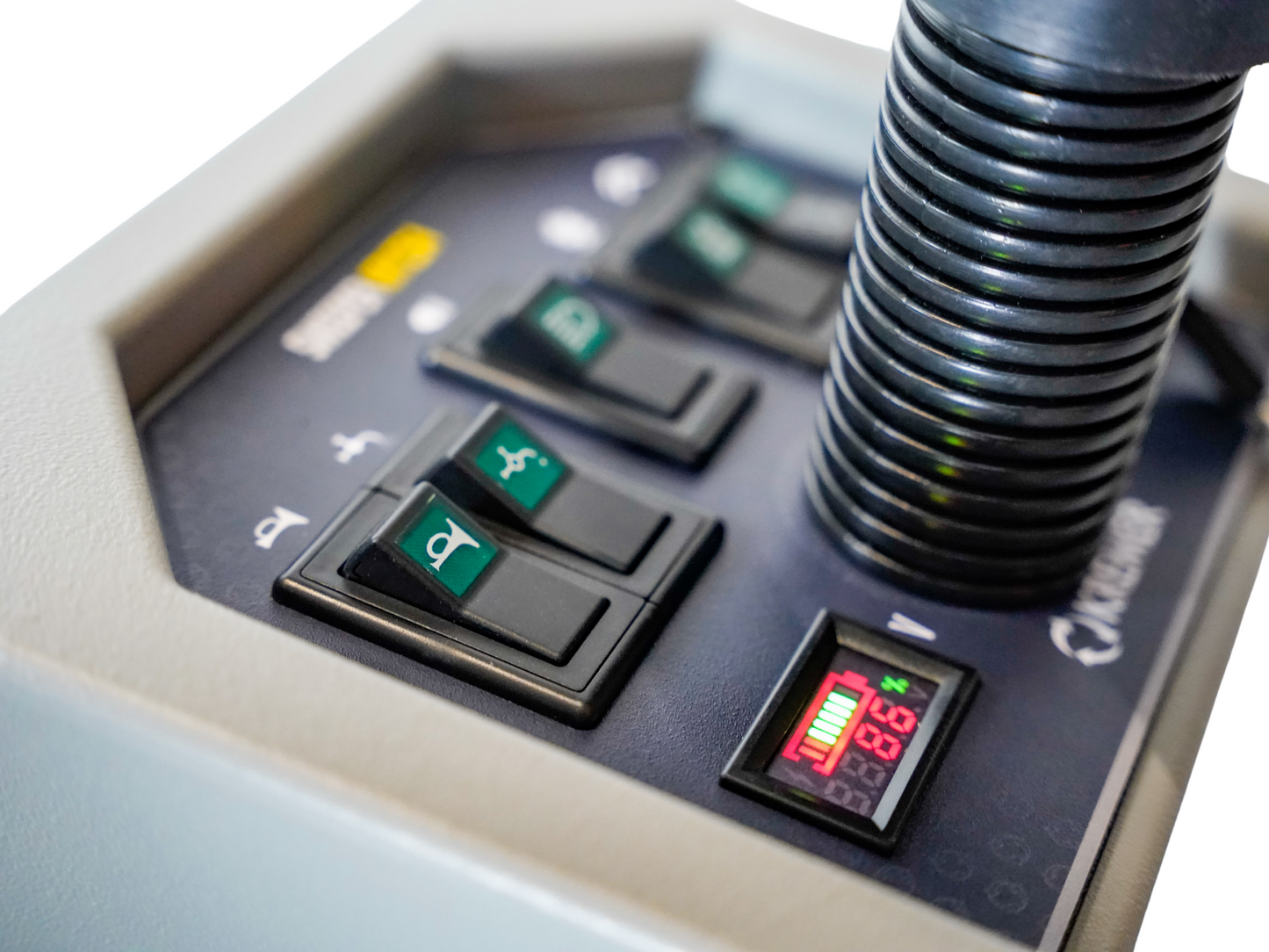 KRYZS4 Ride-on Sweeper Kremer