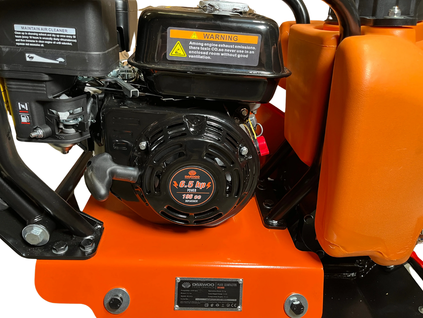 Daewoo DATM80 vibratory plate compactor with Loncin petrol engine