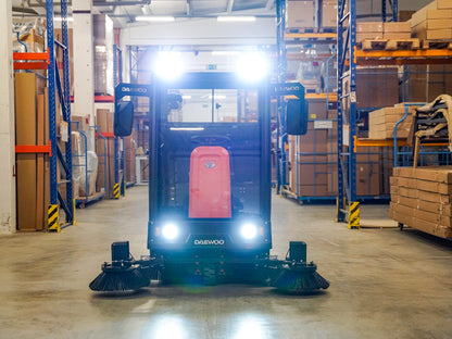 DAS100 Sweeper with Cab Daewoo