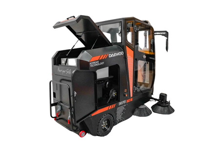 DAS100 Sweeper with Cab Daewoo