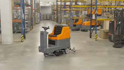 Graefer SM80S-PRO up to 4,500 m²/h ride-on scrubber dryer with dual brush